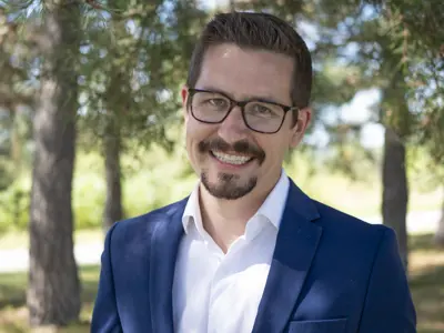 Dr. Thomas Piggott